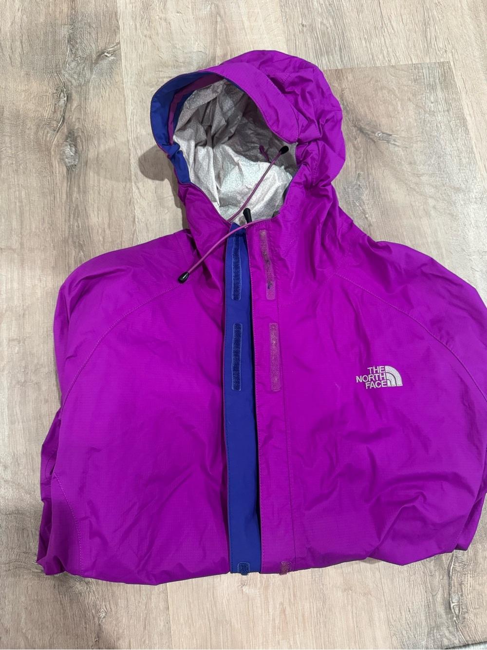 Women’s North Face Rain Jacket